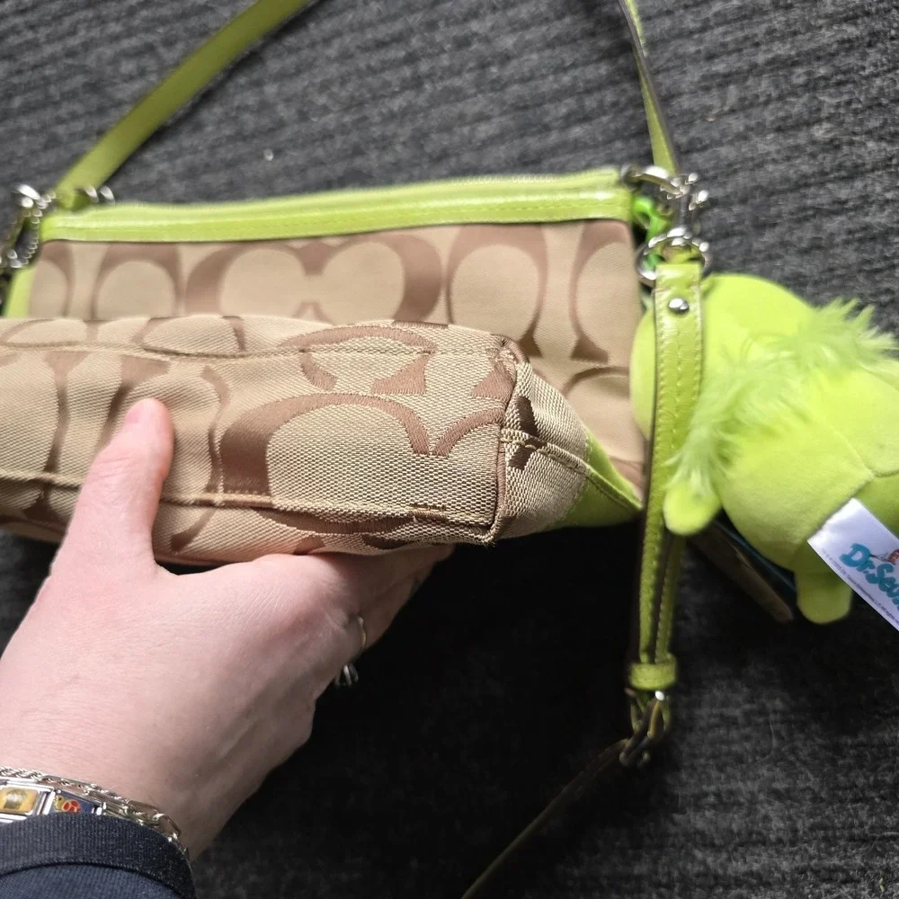 Coach Khaki Apple Green Signature Logo Canvas Purse Handbag G0973-F13674 Y2k - Picture 5 of 11